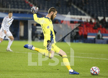 2020-10-20 - Goalkeeper of Manchester United David de Gea during the UEFA Champions League, Group Stage, Group H football match between Paris Saint-Germain (PSG) and Manchester United (Man U) on October 20, 2020 at Parc des Princes stadium in Paris, France - Photo Jean Catuffe / DPPI - PARIS SAINT-GERMAIN (PSG) VS MANCHESTER UNITED (MAN U) - UEFA CHAMPIONS LEAGUE - SOCCER