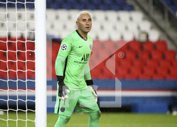 2020-10-20 - Goalkeeper of PSG Keylor Navas during the UEFA Champions League, Group Stage, Group H football match between Paris Saint-Germain (PSG) and Manchester United (Man U) on October 20, 2020 at Parc des Princes stadium in Paris, France - Photo Jean Catuffe / DPPI - PARIS SAINT-GERMAIN (PSG) VS MANCHESTER UNITED (MAN U) - UEFA CHAMPIONS LEAGUE - SOCCER