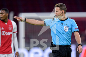 2020-10-21 - Referee Felix Brych during the UEFA Champions League, Group Stage, Group D football match between Ajax and Liverpool on October 21, 2020 at Johan Cruijff ArenA in Amsterdam, Netherlands - Photo Gerrit van Keulen / Orange Pictures / DPPI - AJAX VS LIVERPOOL - UEFA CHAMPIONS LEAGUE - SOCCER