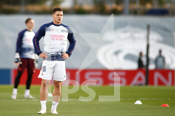 2020-10-21 - Luka Jovic of Real Madrid warms up before the UEFA Champions League, Group Stage, Group B football match between Real Madrid and Shakhtar Donetsk on October 21, 2020 at Alfredo Di Stefano stadium in Madrid, Spain - Photo Oscar J Barroso / Spain DPPI / DPPI - REAL MADRID VS SHAKHTAR DONETSK - UEFA CHAMPIONS LEAGUE - SOCCER