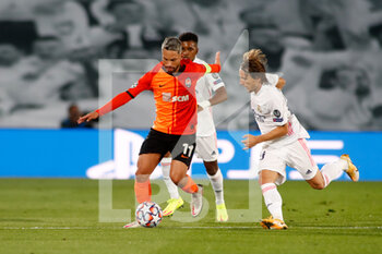 2020-10-21 - Marlos Romero of Shakhtar Donetsk and Luka Modric of Real Madrid in action during the UEFA Champions League, Group Stage, Group B football match between Real Madrid and Shakhtar Donetsk on October 21, 2020 at Alfredo Di Stefano stadium in Madrid, Spain - Photo Oscar J Barroso / Spain DPPI / DPPI - REAL MADRID VS SHAKHTAR DONETSK - UEFA CHAMPIONS LEAGUE - SOCCER
