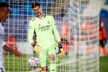 2020-10-21 - Thibaut Courtois of Real Madrid dejected during the UEFA Champions League, Group Stage, Group B football match between Real Madrid and Shakhtar Donetsk on October 21, 2020 at Alfredo Di Stefano stadium in Madrid, Spain - Photo Oscar J Barroso / Spain DPPI / DPPI - REAL MADRID VS SHAKHTAR DONETSK - UEFA CHAMPIONS LEAGUE - SOCCER