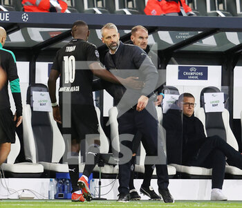 2020-10-27 - Marcus Thuram of Monchengladbach and coach Marco Rose during the UEFA Champions League, Group Stage, Group B football match between VfL Borussia Monchengladbach and Real Madrid on October 27, 2020 at Borussia-Park in Monchengladbach, Germany - Photo Jurgen Fromme / firo Sportphoto / DPPI - VFL BORUSSIA MONCHENGLADBACH VS REAL MADRID - UEFA CHAMPIONS LEAGUE - SOCCER