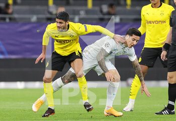 2020-10-28 - Mahmoud Dahoud of Borussia Dortmund and Sebastian Driussi of Zenit during the UEFA Champions League, Group Stage, Group F football match between Borussia Dortmund and Zenit on October 28, 2020 at Signal Iduna Park in Dortmund, Germany - Photo Ralf Ibing / firo Sportphoto / DPPI - BORUSSIA DORTMUND VS ZENIT - UEFA CHAMPIONS LEAGUE - SOCCER