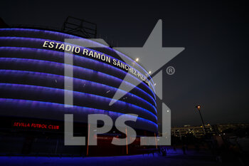 2020-10-28 - General outside view during the UEFA Champions League, Group Stage, Group E football match between Sevilla FC and Stade Rennais on October 28, 2020 at Ramon Sanchez-Pizjuan stadium in Sevilla, Spain - Photo Joaquin Corchero / Spain DPPI / DPPI - SEVILLA FC VS STADE RENNAIS - UEFA CHAMPIONS LEAGUE - SOCCER