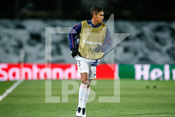 2020-11-03 - Raphael Varane of Real Madrid warms up before the UEFA Champions League, Group Stage, Group B football match between Real Madrid CF and FC Internazionale on November 3, 2020 at Alfredo Di Stefano stadium in Valdebebas near Madrid, Spain - Photo Oscar J Barroso / Spain DPPI / DPPI - REAL MADRID CF VS FC INTERNAZIONALE - UEFA CHAMPIONS LEAGUE - SOCCER