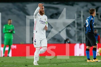 2020-11-03 - Sergio Ramos of Real Madrid celebrates after his goal during the UEFA Champions League, Group Stage, Group B football match between Real Madrid CF and FC Internazionale on November 3, 2020 at Alfredo Di Stefano stadium in Valdebebas near Madrid, Spain - Photo Oscar J Barroso / Spain DPPI / DPPI - REAL MADRID CF VS FC INTERNAZIONALE - UEFA CHAMPIONS LEAGUE - SOCCER