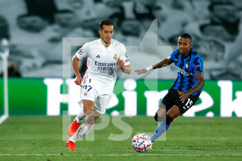2020-11-03 - Lucas Vazquez of Real Madrid and Ashley Young of Inter in action during the UEFA Champions League, Group Stage, Group B football match between Real Madrid CF and FC Internazionale on November 3, 2020 at Alfredo Di Stefano stadium in Valdebebas near Madrid, Spain - Photo Oscar J Barroso / Spain DPPI / DPPI - REAL MADRID CF VS FC INTERNAZIONALE - UEFA CHAMPIONS LEAGUE - SOCCER