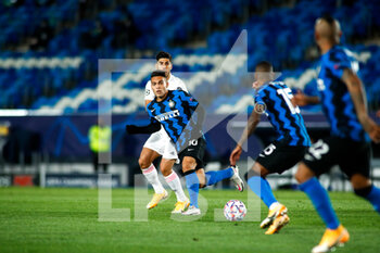 2020-11-03 - Lautaro Martinez of Inter in action during the UEFA Champions League, Group Stage, Group B football match between Real Madrid CF and FC Internazionale on November 3, 2020 at Alfredo Di Stefano stadium in Valdebebas near Madrid, Spain - Photo Oscar J Barroso / Spain DPPI / DPPI - REAL MADRID CF VS FC INTERNAZIONALE - UEFA CHAMPIONS LEAGUE - SOCCER
