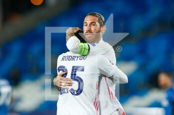 2020-11-03 - Rodrygo Silva de Goes of Real Madrid celebrates a goal with Sergio Ramos during the UEFA Champions League, Group Stage, Group B football match between Real Madrid CF and FC Internazionale on November 3, 2020 at Alfredo Di Stefano stadium in Valdebebas near Madrid, Spain - Photo Oscar J Barroso / Spain DPPI / DPPI - REAL MADRID CF VS FC INTERNAZIONALE - UEFA CHAMPIONS LEAGUE - SOCCER