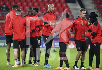 2020-11-24 - Steven Nzonzi of Stade Rennais and teammates during the warm-up before the UEFA Champions League, Group E football match between Stade Rennais and Chelsea on November 24, 2020 at Roazhon Park in Rennes, France - Photo Jean Catuffe / DPPI - STADE RENNAIS VS CHELSEA - UEFA CHAMPIONS LEAGUE - SOCCER