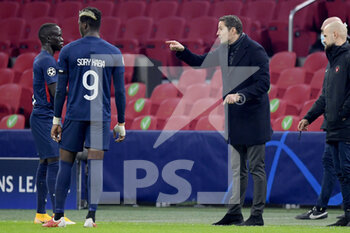 2020-11-25 - Sory Kaba of FC Midtjylland, coach Brian Priske of FC Midtjylland during the UEFA Champions League, Group D football match between Ajax and Midtjylland on november 25, 2020 at Johan Cruijff Arena in Amsterdam, Netherlands - Photo Gerrit van Keulen / Orange Pictures / DPPI - AJAX VS MIDTJYLLAND - UEFA CHAMPIONS LEAGUE - SOCCER