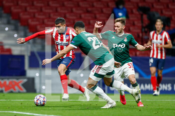 2020-11-25 - Angel Correa of Atletico de Madrid and Murilo Cerqueira of Lokomotiv in action during the UEFA Champions League, Group A football match between Atletico de Madrid and Lokomotiv Moskva on november 25, 2020 at Wanda Metropolitano stadium in Madrid, Spain - Photo Oscar J Barroso / Spain DPPI / DPPI - ATLETICO DE MADRID VS LOKOMOTIV MOSKVA - UEFA CHAMPIONS LEAGUE - SOCCER