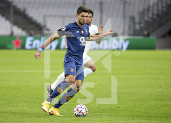 2020-11-25 - Marko Grujic of Porto during the UEFA Champions League, Group C football match between Olympique de Marseille and FC Porto on November 25, 2020 at Orange Velodrome stadium in Marseille, France - Photo Jean Catuffe / DPPI - OLYMPIQUE DE MARSEILLE VS FC PORTO - UEFA CHAMPIONS LEAGUE - SOCCER