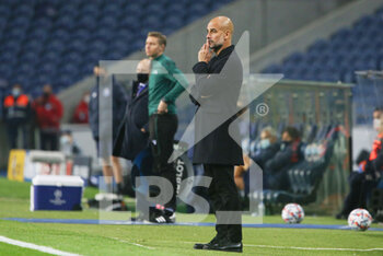 2020-12-01 - Manchester City manager Josep Guardiola during the UEFA Champions League, Group C football match between FC Porto and Manchester City on December 1, 2020 at Estadio do Dragao in Porto, Portugal - Photo Nuno Guimaraes / ProSportsImages / DPPI - FC PORTO VS MANCHESTER CITY - UEFA CHAMPIONS LEAGUE - SOCCER