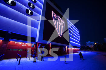 2020-12-02 - General outside view before the UEFA Champions League, Group E football match between Sevilla FC and Chelsea FC on December 2, 2020 at Ramon Sanchez Pizjuan Stadium in Sevilla, Spain - Photo Joaquin Corchero / Spain DPPI / DPPI - SEVILLA FC VS CHELSEA FC - UEFA CHAMPIONS LEAGUE - SOCCER