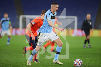 2020-12-08 - Adam Marusic of Lazio in action during the UEFA Champions League, Group F football match between SS Lazio and Club Brugge KV on December 8, 2020 at Stadio Olimpico in Rome, Italy - Photo Federico Proietti / DPPI - SS LAZIO VS CLUB BRUGGE KV - UEFA CHAMPIONS LEAGUE - SOCCER