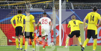 2021-03-09 - Erling Haaland of Borussia Dortmund scores the 2-0 goal during the UEFA Champions League, round of 16, 2nd leg football match between Borussia Dortmund and FC Sevilla on March 9, 2021 at Signal Iduna Park in Dortmund, Germany - Photo Jurgen Fromme / firo sportphoto / DPPI - BORUSSIA DORTMUND AND FC SEVILLA - UEFA CHAMPIONS LEAGUE - SOCCER