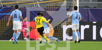 2021-04-14 - Jude Bellingham of Borussia Dortmund scores the 1-0 goal during the UEFA Champions League, Quarter-Finals, 2nd leg football match between Borussia Dortmund and Manchester City on April 14, 2021 at Signal Iduna Park in Dortmund, Germany - Photo Ralf Ibing / firo Sportphoto / DPPI - BORUSSIA DORTMUND VS MANCHESTER CITY - UEFA CHAMPIONS LEAGUE - SOCCER