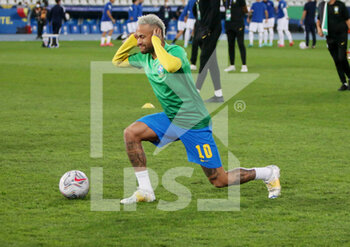 2021-07-03 - Neymar of Brazil warms up during the Copa America 2021, quarter final football match between Brazil and Chile on July 3, 2021 at Olympic stadium in Rio de Janeiro, Brazil - Photo Laurent Lairys / DPPI - 2021 QUARTER FINAL - BRAZIL VS CHILE - COPA AMERICA - SOCCER