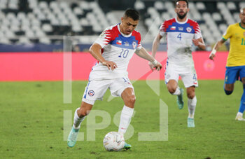 2021-07-03 - Alexis Sanchez of Chile during the Copa America 2021, quarter final football match between Brazil and Chile on July 3, 2021 at Olympic stadium in Rio de Janeiro, Brazil - Photo Laurent Lairys / DPPI - 2021 QUARTER FINAL - BRAZIL VS CHILE - COPA AMERICA - SOCCER