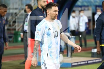 2021-07-04 - Lionel Messi of Argentina during the Copa America 2021, quarter final football match between Argentina and Ecuador on July 4, 2021 at Pedro Ludovico Teixeira Olympic stadium in Goiania, Brazil - Photo Laurent Lairys / DPPI - QUARTER FINAL - ARGENTINA VS ECUADOR - COPA AMERICA - SOCCER