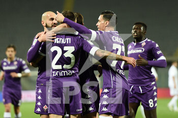 2020-10-28 - Lorenzo Venuti of ACF Fiorentina celebrates after scoring a goal - FIORENTINA VS PADOVA - ITALIAN CUP - SOCCER