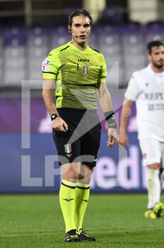 2020-10-28 - Alberto Santoro referee during the match - FIORENTINA VS PADOVA - ITALIAN CUP - SOCCER