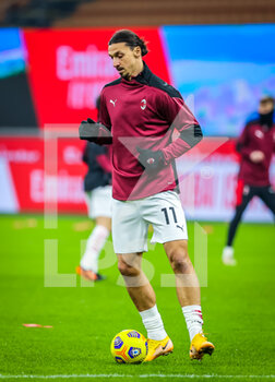 2021-01-12 - Zlatan Ibrahimovic of AC Milan warms up - AC MILAN VS TORINO FC - ITALIAN CUP - SOCCER