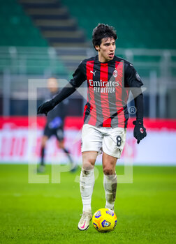 2021-01-12 - Sandro Tonali of AC Milan in action - AC MILAN VS TORINO FC - ITALIAN CUP - SOCCER