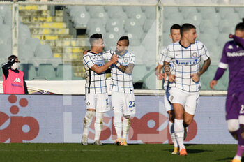 2021-01-13 - Arturo Vidal of FC Internazionale celebrates after scoring a goal - ACF FIORENTINA VS FC INTERNAZIONALE - ITALIAN CUP - SOCCER
