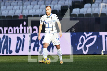 2021-01-13 - Christian Eriksen of FC Internazionale in action - ACF FIORENTINA VS FC INTERNAZIONALE - ITALIAN CUP - SOCCER