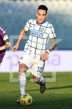 2021-01-13 - Lautaro Martinez of FC Internazionale in action - ACF FIORENTINA VS FC INTERNAZIONALE - ITALIAN CUP - SOCCER