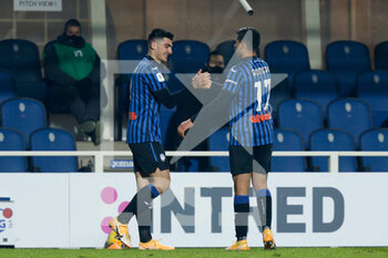 2021-01-14 - Bosko Sutalo (Atalanta) esulta con Cristian Romero (Atalanta) dopo il gol del 3-1 - ATALANTA BC VS CAGLIARI CALCIO - ITALIAN CUP - SOCCER