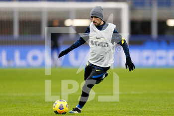 2021-01-26 - Stefano Sensi (FC Internazionale) warming up before the match starts - FC INTERNAZIONALE VS AC MILAN - ITALIAN CUP - SOCCER