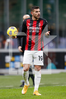 2021-01-26 - Theo Hernandez (AC Milan) protesting with the referee - FC INTERNAZIONALE VS AC MILAN - ITALIAN CUP - SOCCER