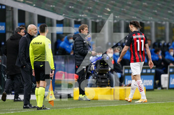 2021-01-26 - Zlatan Ibrahimovic (AC Milan) exiting the pitch after getting a red card - FC INTERNAZIONALE VS AC MILAN - ITALIAN CUP - SOCCER