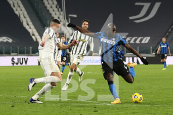 2021-02-09 - Romelu Lukaku (FC Internazionale) in action vs Merith Demiral (Juventus FC) - JUVENTUS FC VS FC INTERNAZIONALE - ITALIAN CUP - SOCCER