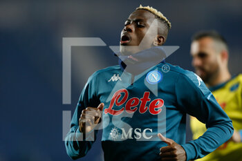 2021-02-10 - Victor Osimhen (SSC Napoli) warming up before the match - ATALANTA BC VS SSC NAPOLI - ITALIAN CUP - SOCCER