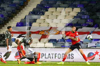 2020-09-22 - Manchester United forward Odion Ighalo (25) shoots towards the goal during the English League Cup, EFL Carabao Cup, football match between Luton Town and Manchester United on September 22, 2020 at Kenilworth Road in Luton, England - Photo Nigel Keene / ProSportsImages / DPPI - LUTON TOWN VS MANCHESTER UNITED - ENGLISH LEAGUE CUP - SOCCER