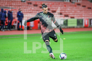 2020-12-23 - Tottenham Hotspur forward Gareth Bale (9) in the pre match warm up during the English League Cup, EFL Cup quarter-final football match between Stoke City and Tottenham Hotspur on December 23, 2020 at the Bet365 Stadium in Stoke-on-Trent, England - Photo kevin Warburton - A Moment in Sport / ProSportsImages / DPPI - STOKE CITY VS TOTTENHAM HOTSPUR - ENGLISH LEAGUE CUP - SOCCER