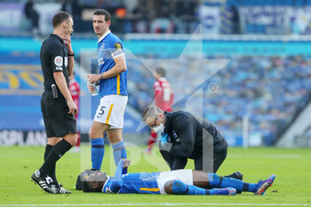 2020-11-28 - Brighton and Hove Albion midfielder Yves Bissouma (8) injured during the English championship, Premier League football match between Brighton and Hove Albion and Liverpool on November 28, 2020 at the American Express Community Stadium in Brighton and Hove, England - Photo Phil Duncan / ProSportsImages / DPPI - BRIGHTON AND HOVE ALBION VS LIVERPOOL - ENGLISH PREMIER LEAGUE - SOCCER