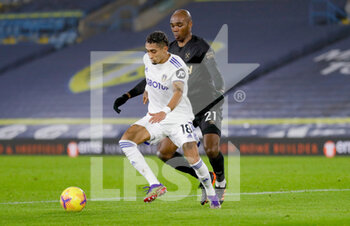 2020-12-11 - Leeds United forward Raphinha (18) and Angelo Ogbonna of West Ham during the English championship Premier League football match between Leeds United and West Ham United on December 11, 2020 at Elland Road in Leeds, England - Photo Simon Davies / ProSportsImages / DPPI - LEEDS UNITED VS WEST HAM UNITED - ENGLISH PREMIER LEAGUE - SOCCER
