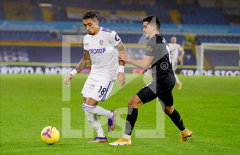 2020-12-11 - Leeds United forward Raphinha (18) and Pablo Fornals of West Ham during the English championship Premier League football match between Leeds United and West Ham United on December 11, 2020 at Elland Road in Leeds, England - Photo Simon Davies / ProSportsImages / DPPI - LEEDS UNITED VS WEST HAM UNITED - ENGLISH PREMIER LEAGUE - SOCCER