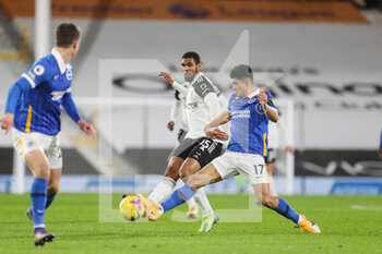 2020-12-16 - Fulham midfielder Ruben Loftus-Cheek (15) is tackled by Brighton and Hove Albion midfielder Steven Alzate (17) during the English championship Premier League football match between Fulham and Brighton and Hove Albion on December 16, 2020 at Craven Cottage in London, England - Photo Phil Duncan / ProSportsImages / DPPI - FULHAM AND BRIGHTON VS HOVE ALBION - ENGLISH PREMIER LEAGUE - SOCCER