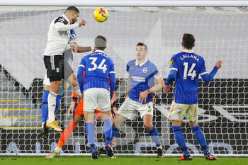 2020-12-16 - Fulham striker Aleksandar Mitrovic (9) heads at goal during the English championship Premier League football match between Fulham and Brighton and Hove Albion on December 16, 2020 at Craven Cottage in London, England - Photo Phil Duncan / ProSportsImages / DPPI - FULHAM AND BRIGHTON VS HOVE ALBION - ENGLISH PREMIER LEAGUE - SOCCER