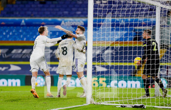 2020-12-16 - Leeds United defender Stuart Dallas (15) scores a goal and celebrates to make the score 3-2 during the English championship Premier League football match between Leeds United and Newcastle United on December 16, 2020 at Elland Road in Leeds, England - Photo Simon Davies / ProSportsImages / DPPI - LEEDS UNITED VS NEWCASTLE UNITED - ENGLISH PREMIER LEAGUE - SOCCER