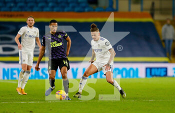 2020-12-16 - Isaac Hayden of Newcastle and Leeds United midfielder Kalvin Phillips during the English championship Premier League football match between Leeds United and Newcastle United on December 16, 2020 at Elland Road in Leeds, England - Photo Simon Davies / ProSportsImages / DPPI - LEEDS UNITED VS NEWCASTLE UNITED - ENGLISH PREMIER LEAGUE - SOCCER