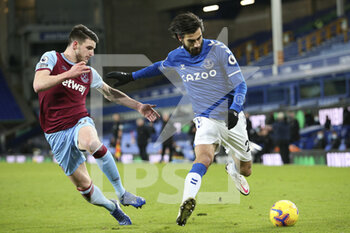 2021-01-01 - Everton midfielder Andre Gomes (21) and West Ham United midfielder Declan Rice (41) during the English championship Premier League football match between Everton and West Ham United on January 1, 2021 at Goodison Park in Liverpool, England - Photo Craig Galloway / ProSportsImages / DPPI - EVERTON AND WEST HAM UNITED - ENGLISH PREMIER LEAGUE - SOCCER