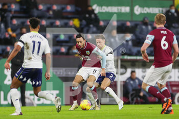 2021-01-27 - Burnley midfielder Dwight McNeil (11) shields the ball during the English championship Premier League football match between Burnley and Aston Villa on January 27, 2021 at Turf Moor in Burnley, England - Photo Kevin Warburton / A Moment in Sport / ProSportsImages / DPPI - BURNLEY AND ASTON VILLA - ENGLISH PREMIER LEAGUE - SOCCER
